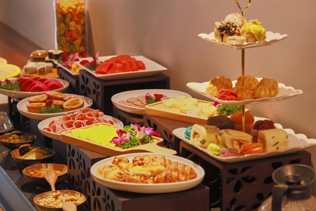 Cherry Boutique Hotel โฮจิมินห์ซิตี้ ภายนอก รูปภาพ