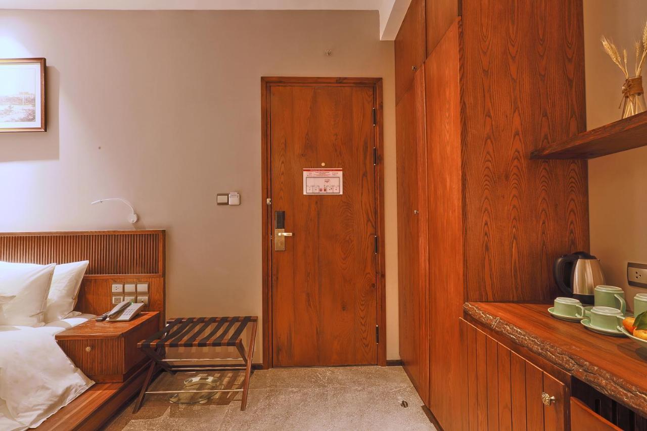 Cherry Boutique Hotel โฮจิมินห์ซิตี้ ภายนอก รูปภาพ