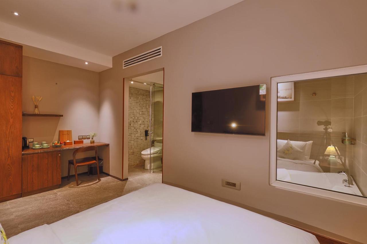 Cherry Boutique Hotel โฮจิมินห์ซิตี้ ภายนอก รูปภาพ