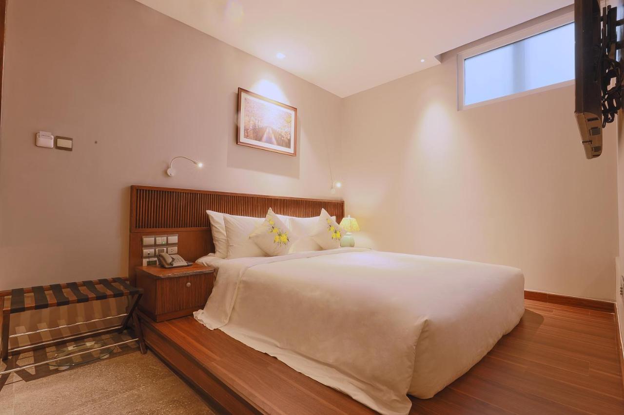 Cherry Boutique Hotel โฮจิมินห์ซิตี้ ภายนอก รูปภาพ