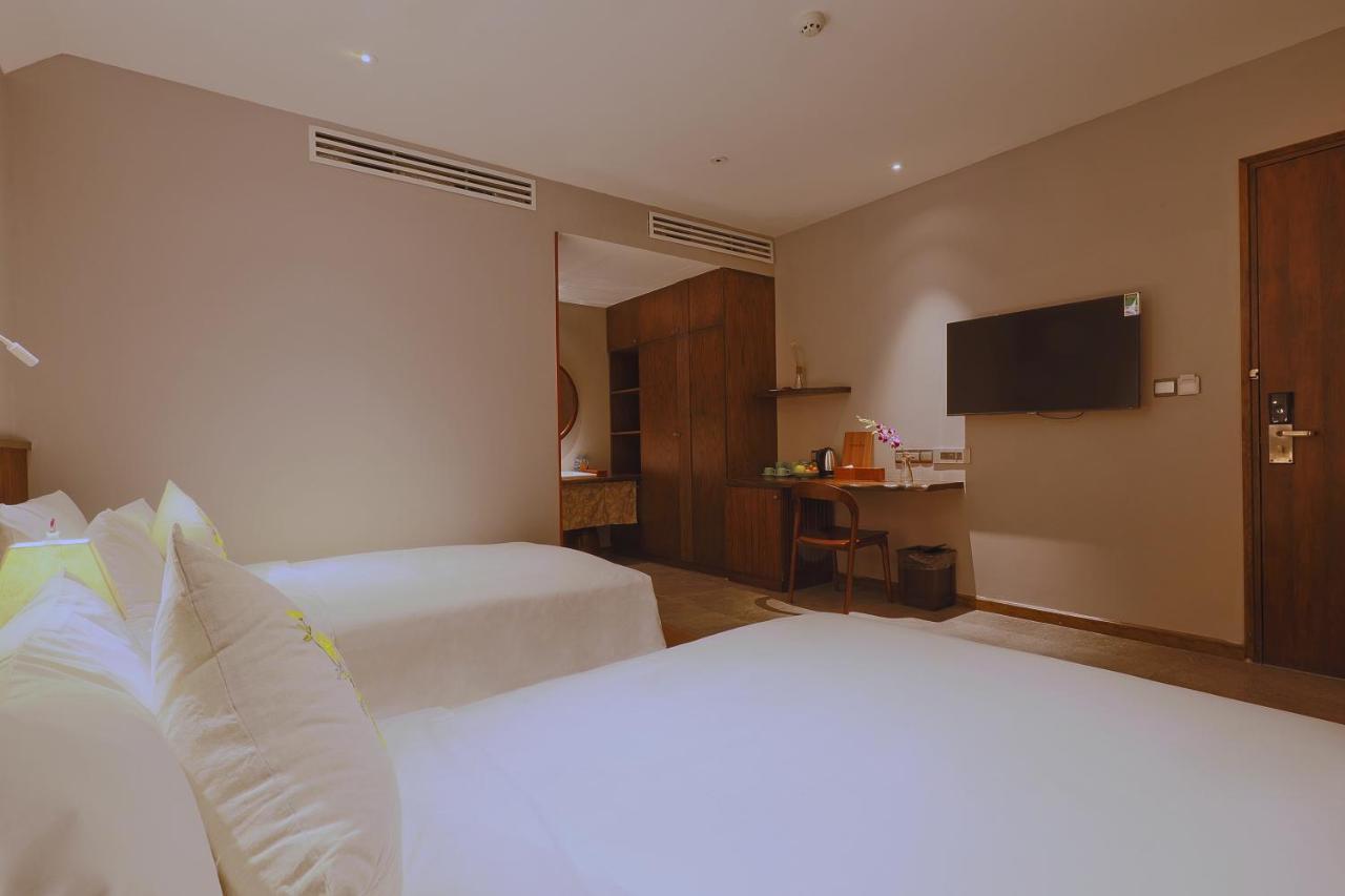 Cherry Boutique Hotel โฮจิมินห์ซิตี้ ภายนอก รูปภาพ