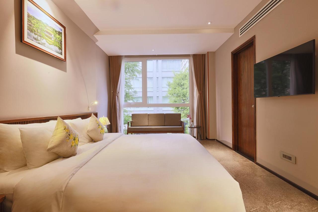 Cherry Boutique Hotel โฮจิมินห์ซิตี้ ภายนอก รูปภาพ